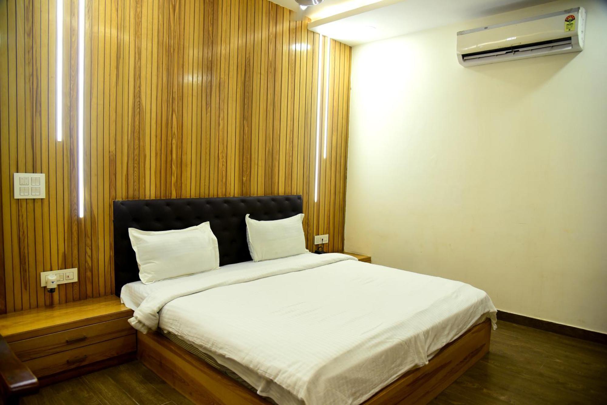 Hotel Grace Gwalior Exterior photo